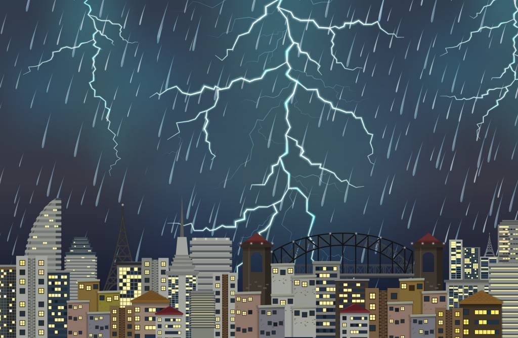 Thunderstorm night urban scene Alerta de chuvas fortes! Pontos para manter a manutenção da casa em dia