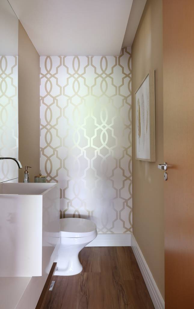 ape-contemporaneo-de-90-m-tem-balanco-de-acrilico-na-sala-jardim-vertical-e-boiseries-rmv-interiores-32 Apê contemporâneo de 90 m² tem balanço de acrílico na sala, jardim vertical e boiseries. Projeto de RMV Interiores.