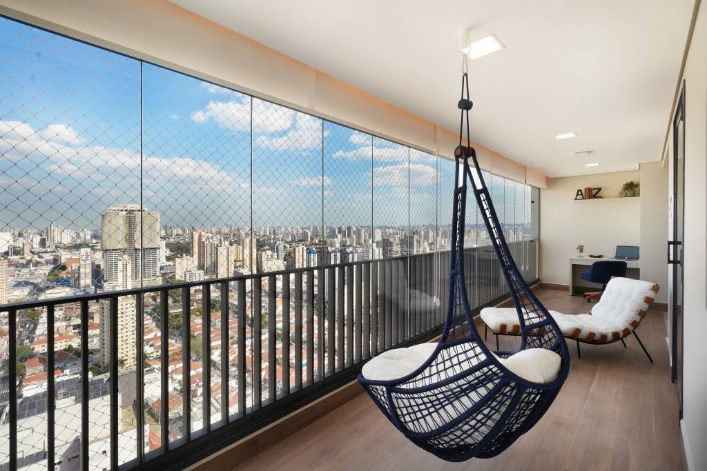 Arquiteta explica como deve ser feita a instalação de poltronas suspensas e balanços. Projeto de Rosangela Pena Arquitetura.