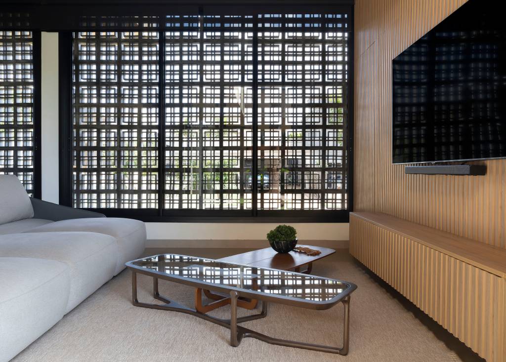 dois-blocos-sobrepostos-perpendiculares-formam-fachada-de-casa-elegante-wa-arquitetura-18 Dois blocos sobrepostos perpendiculares formam fachada de casa elegante. Projeto de WA Arquitetura.