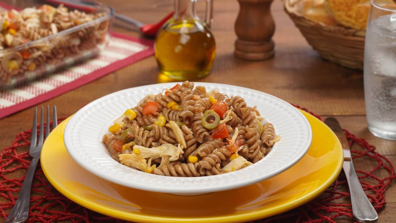Receita de macarrão integral com frango