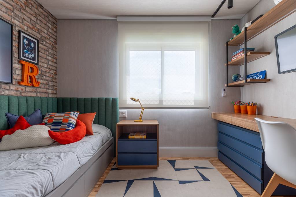 neste-ape-sala-de-tv-com-sofa-cama-eletrico-e-brinquedoteca-cadda-arquitetura-13 Neste apê, sala de TV com sofá cama elétrico é brinquedoteca. Projeto de CADDA Arquitetura.