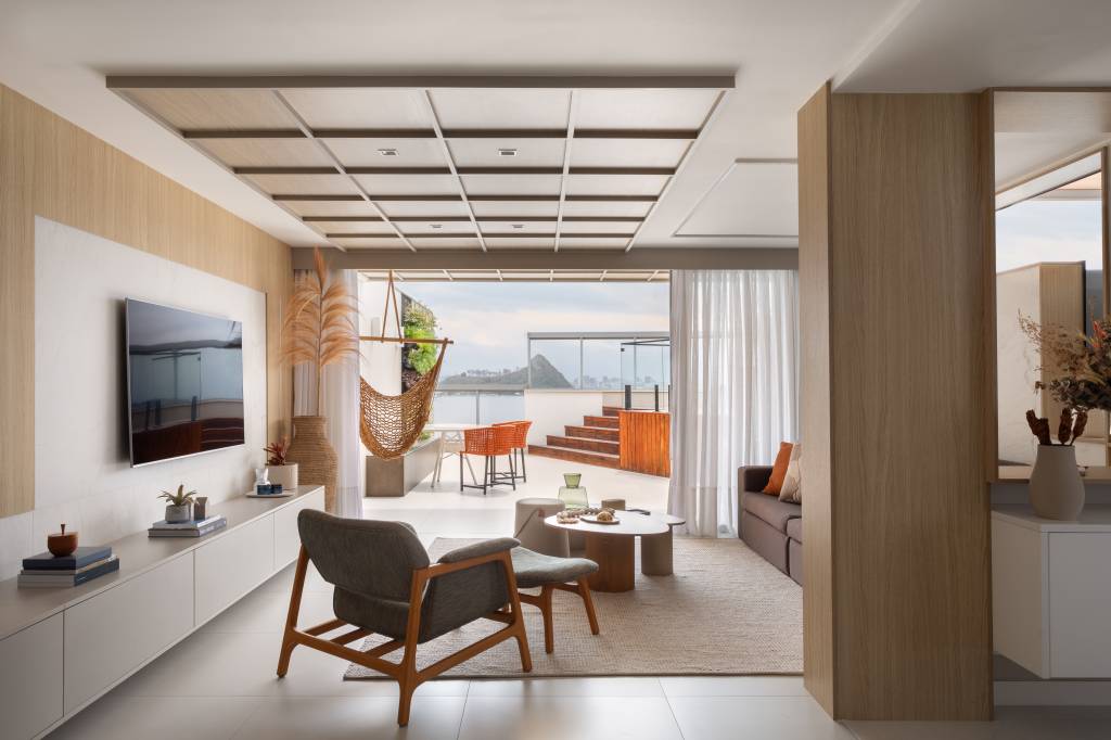 cobertura-tem-super-suite-de-40-m-com-cama-king-penteadeira-suspensa-e-closet-aberto-felipe-rohen-03-sala Cobertura tem super suíte de 40 m² com cama king, penteadeira suspensa e closet aberto. Projeto de Felipe Rohen.