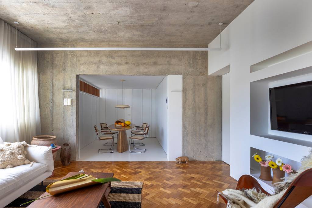 reforma-transforma-sala-de-12-m-em-living-amplo-de-41-m-bric-arquitetura-09 Reforma transforma sala de 12 m² em living amplo de 41 m². Projeto de BRIC Arquitetura.