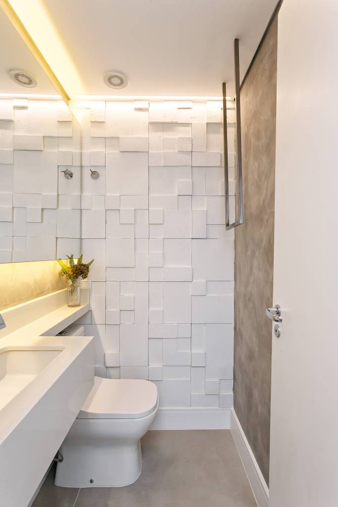 toalheiros-em-serralheria-descem-do-teto-em-banheiro-e-lavabo-deste-apartamento-rmv-interiores-03-revestimento-3d Toalheiros em serralheria descem do teto em banheiro e lavabo deste apartamento. Projeto de RMV Interiores.