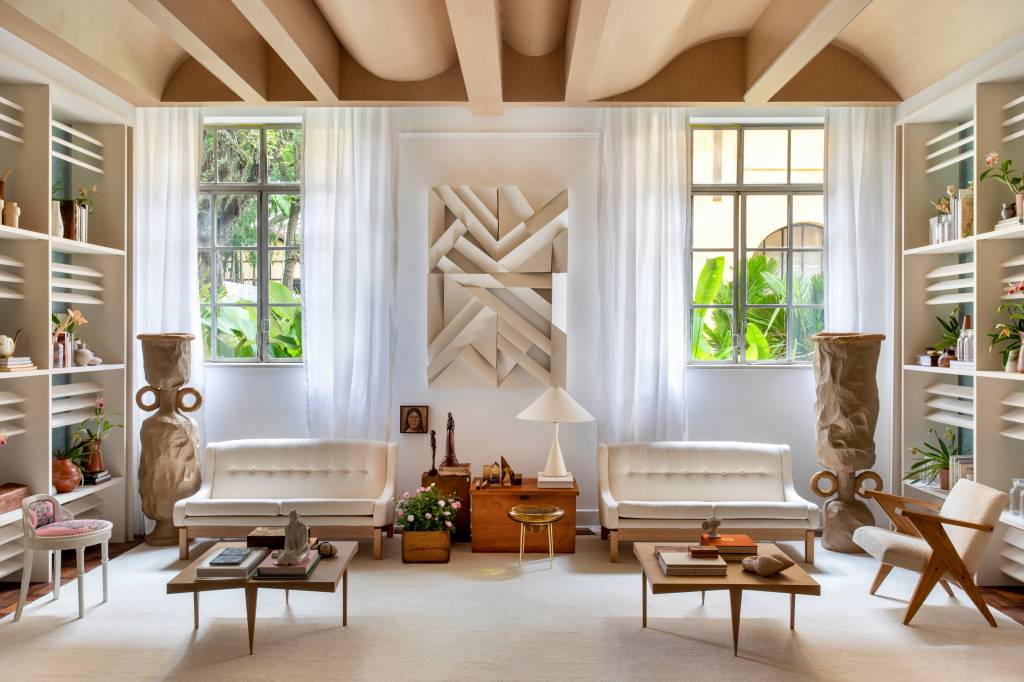 CASACOR São Paulo: casa em tons claros foi inspirada nas novelas