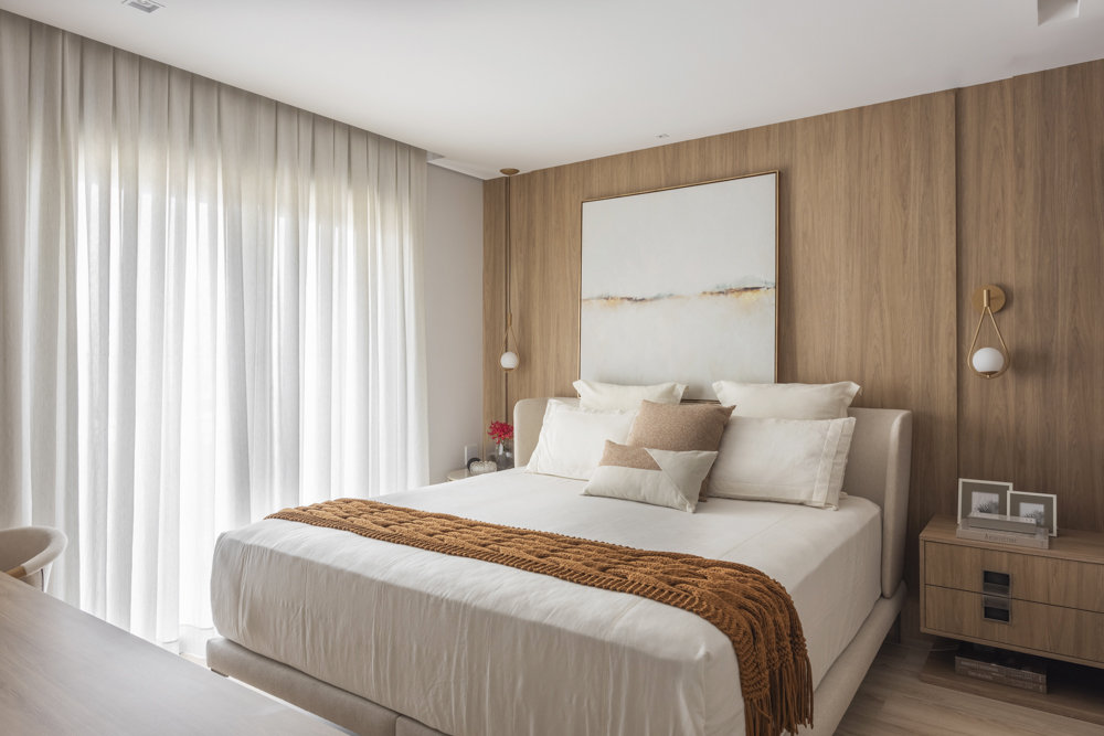poltronas-giratorias-e-um-banco-clean-se-combinam-para-criar-sala-elegante-em-ape-daniela-antinolfi-05-quarto Poltronas giratórias e um banco clean se combinam para criar sala elegante em apê. Projeto de Daiane Antinolfi.