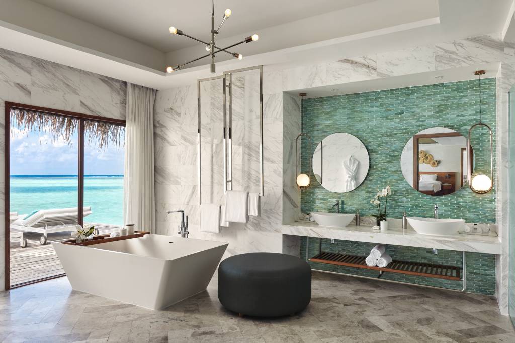 Hotel nas Maldivas tem restaurante seis metros abaixo do nível do mar!