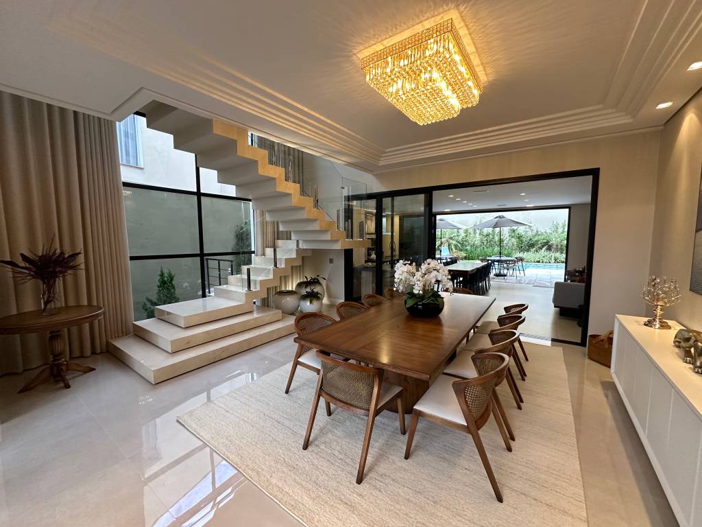 Drywall, gesso ou madeira? Arquiteto ensina a escolher o forro certo. Projeto de Meneghisso & Pasquotto Arquitetura.