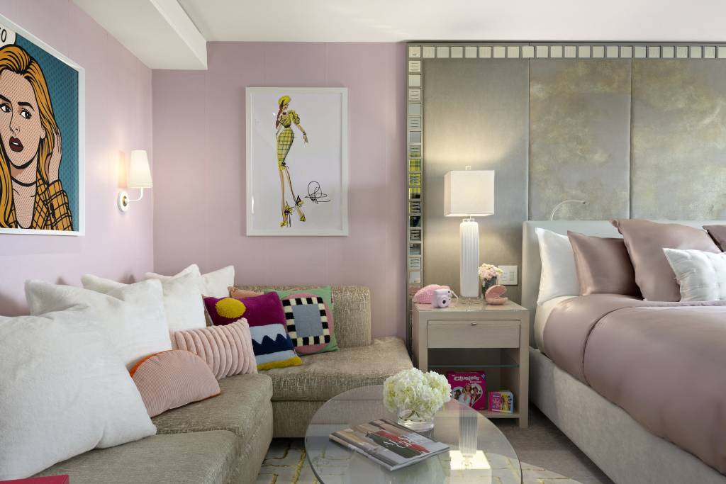 Hotel cria suíte inspirada no filme As Patricinhas de Beverly Hills!