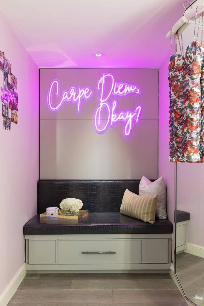 Hotel cria suíte inspirada no filme As Patricinhas de Beverly Hills!