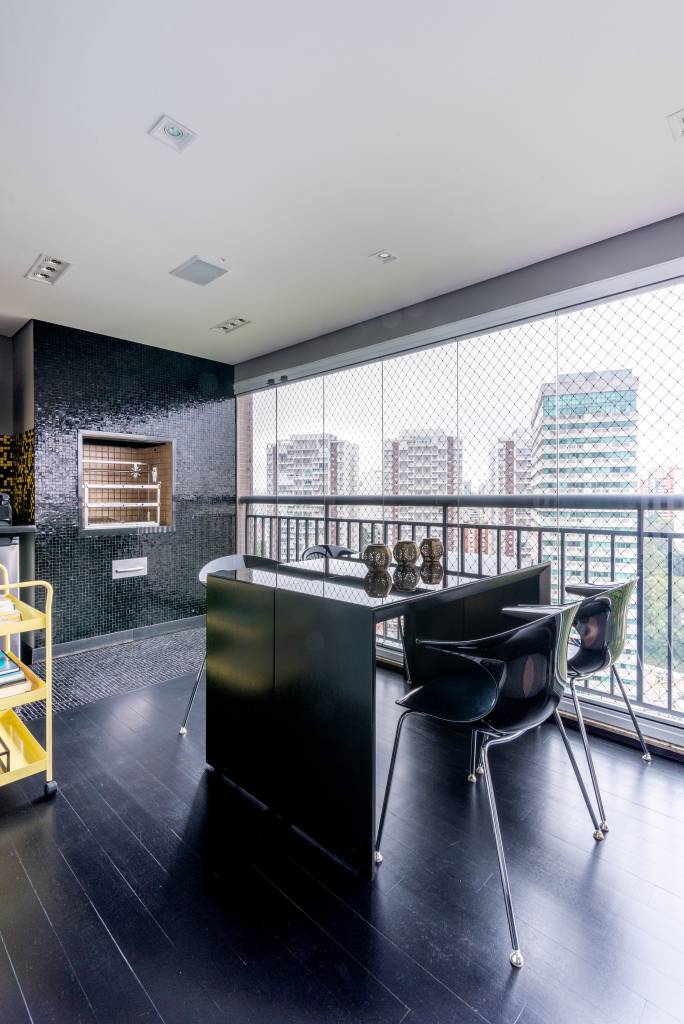 Piso de taco: aprenda sobre o revestimento com projetos. Projeto de Isabella Nalon.