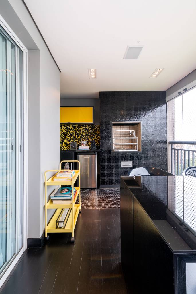 Piso de taco: aprenda sobre o revestimento com projetos. Projeto de Isabella Nalon.