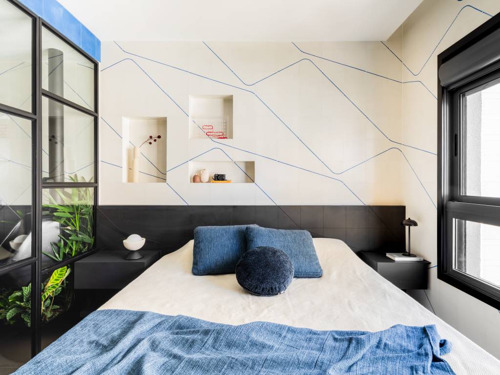 Reforma explora estilo industrial e soluções personalizadas em apartamento com estilo industrial contemporâneo em São Paulo. Apartamento Zalc Arquitetura