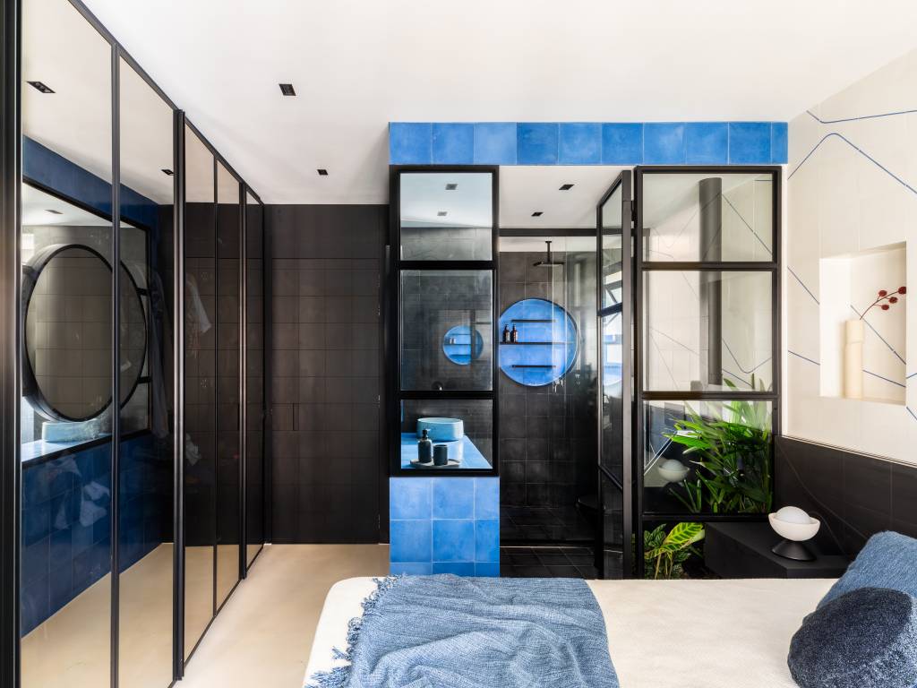 Reforma explora estilo industrial e soluções personalizadas em apartamento com estilo industrial contemporâneo em São Paulo. Apartamento Zalc Arquitetura