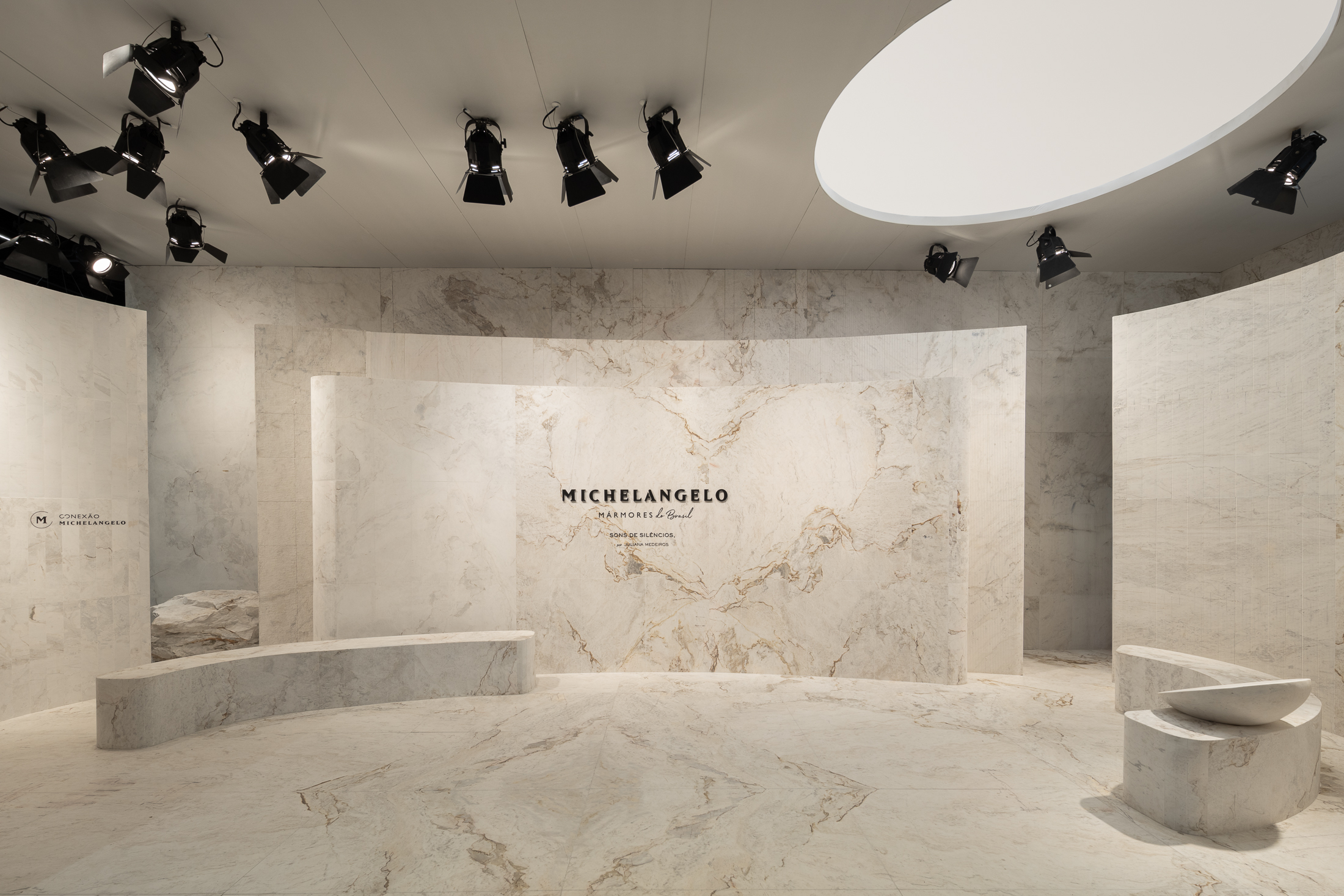 Expo Revestir 2026: tend&ecirc;ncias e lan&ccedil;amentos que v&atilde;o transformar a sua casa este ano. Michelangelo M&aacute;rmores.